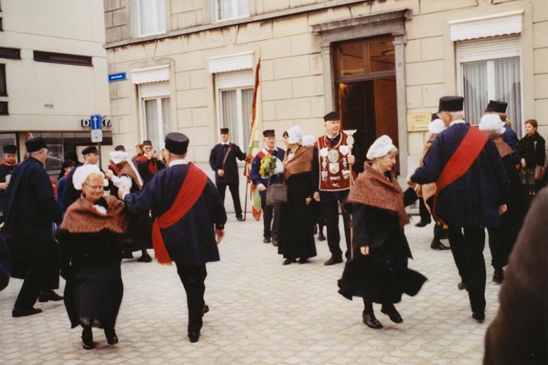 koninghuldiging2006_16.jpg