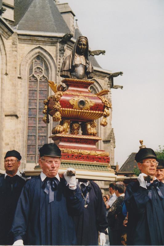 mons_1999_13.jpg