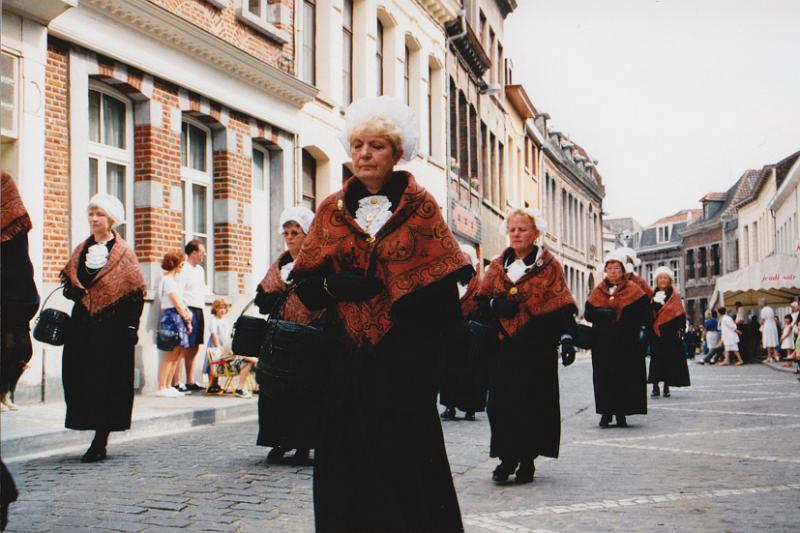 mons_1999_19.jpg