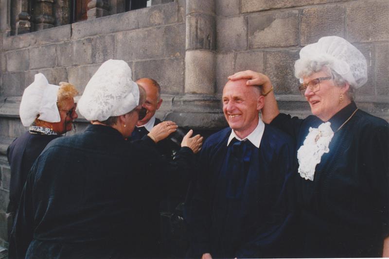 mons_1999_27.jpg